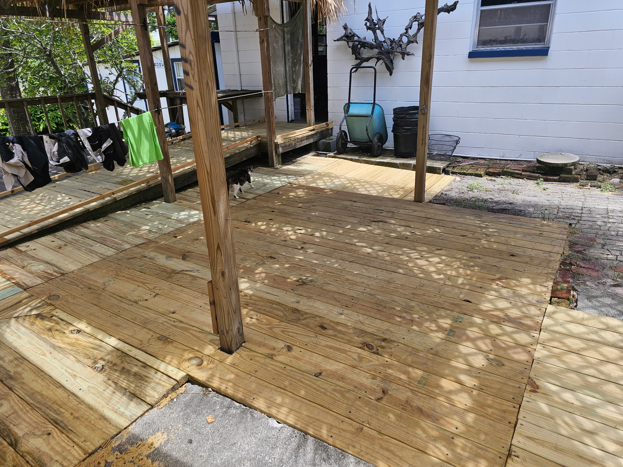 Deck Construction & Design - Photo 2