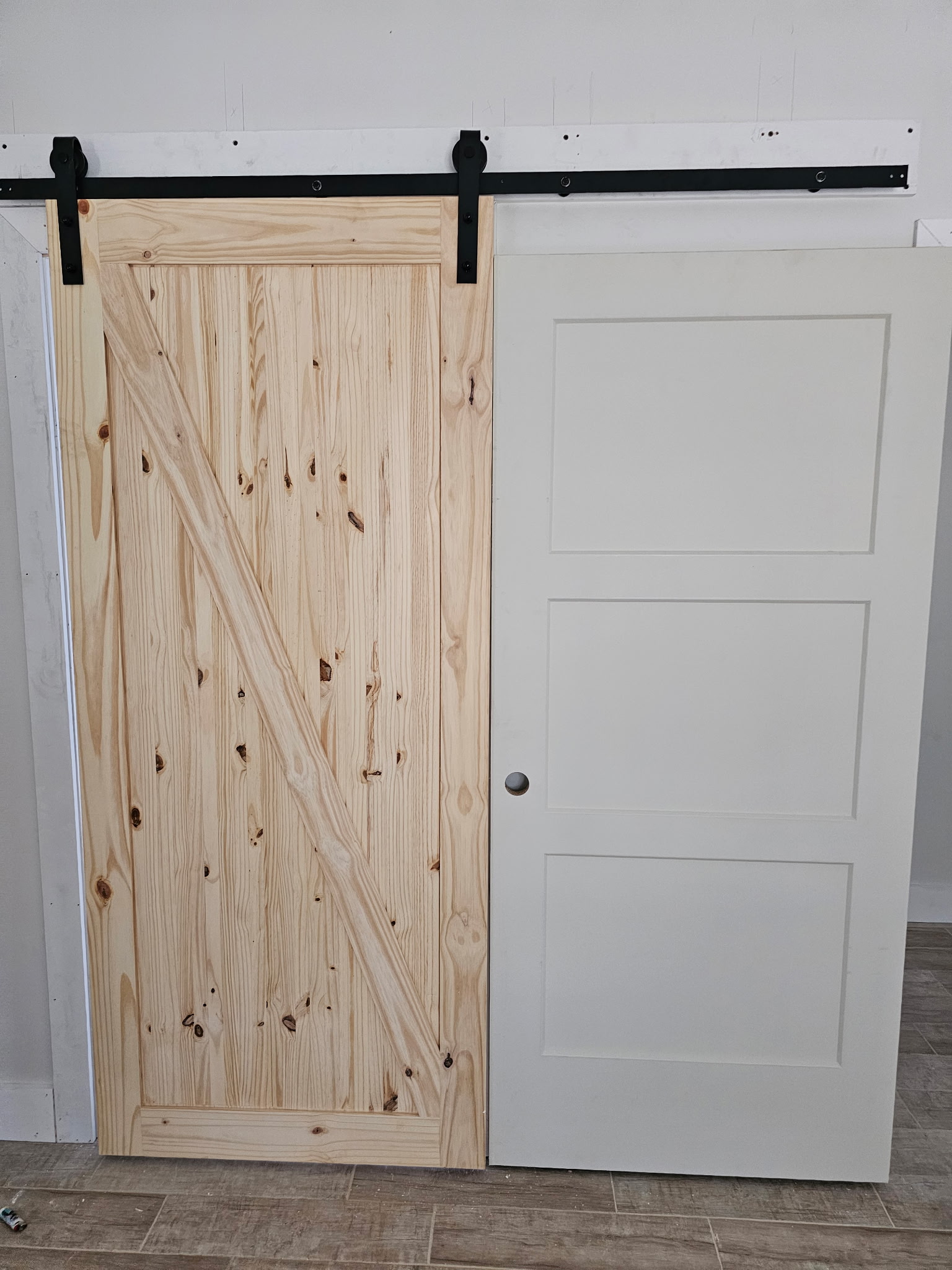 Door Installation & Hardware - Photo 2