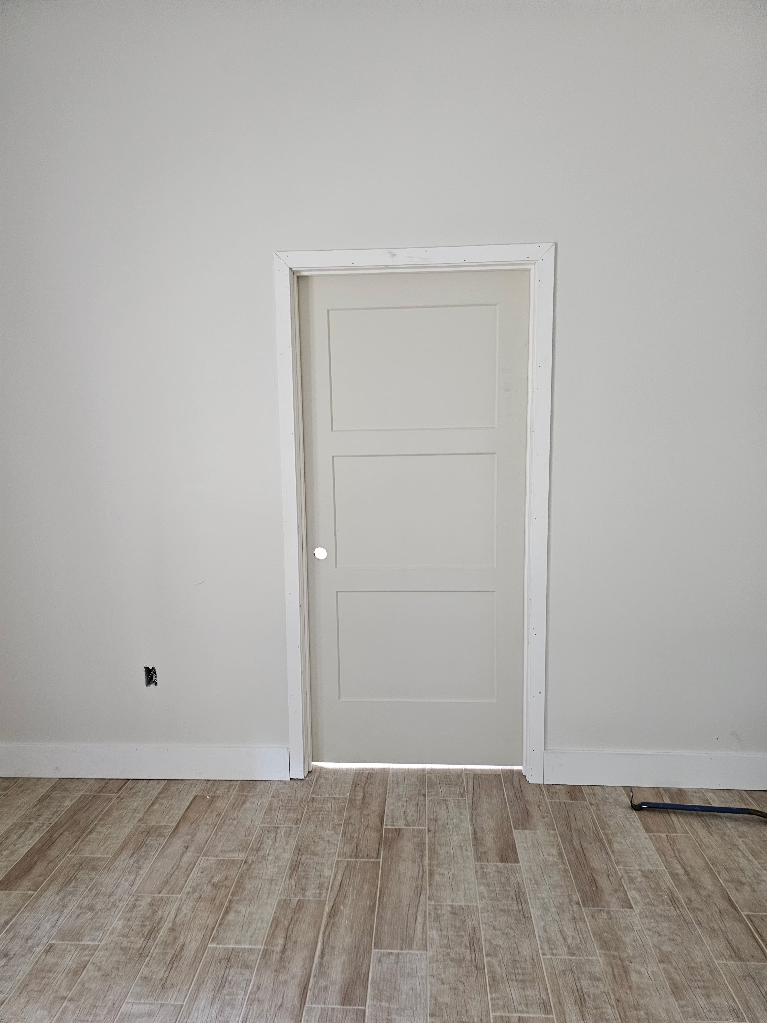 Door Installation & Hardware - Photo 1